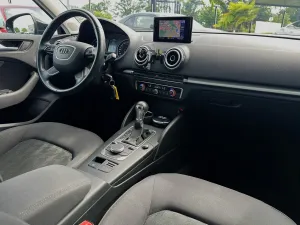 Audi A3 Sportback 1.6 TDI 110ch Business line S tronic 7