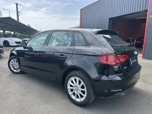 Audi A3 Sportback 1.6 TDI 110ch Business line S tronic 7