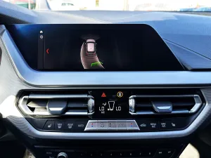 BMW Série 1 118iA 140 Lounge DKG7 