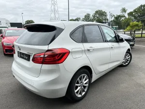 BMW série 2 ActiveTourer 216d 116ch Business 