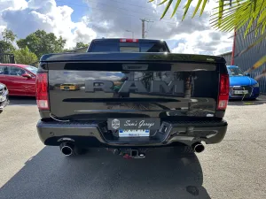 DODGE RAM 1500 V8 5.7l  Crew Cab GPL