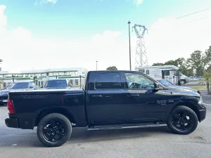 DODGE RAM 1500 V8 5.7l  Crew Cab GPL