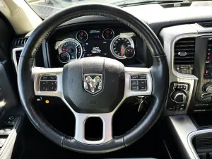 DODGE RAM 1500 V8 5.7l  Crew Cab GPL