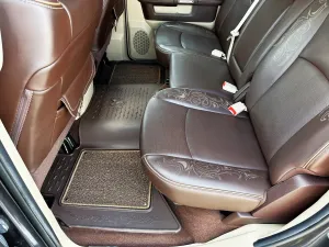 DODGE RAM 1500 V8 5.7l  LARAMIE long Horn Edition 