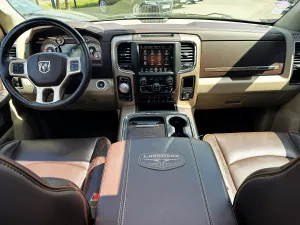 DODGE RAM 1500 V8 5.7l  LARAMIE long Horn Edition 