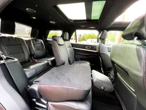 Ford Explorer Titanium XLT V6 3.5l 370 E85 7 places