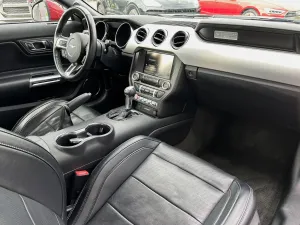 Ford Mustang GT Fastback 5.0 V8 421ch 