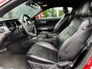 Ford Mustang GT Fastback 5.0 V8 421ch 