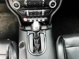 Ford Mustang GT Fastback 5.0 V8 421ch 