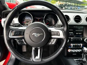 Ford Mustang GT Fastback 5.0 V8 421ch 