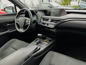 Lexus  UX 250h 2WD Premium Edition MY22 Hyb non rechargeable