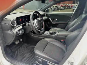 Mercedes Classe A 180 A180 d 116ch AMG Line 8G-DCT