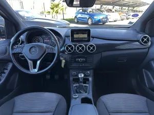 Mercedes Classe B 180 B180  Design