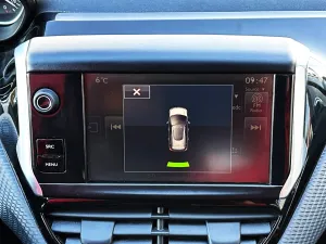 Peugeot  2008  1.6 BlueHDi 100ch Style