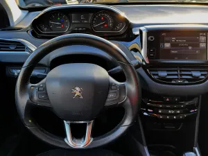 Peugeot  2008  1.6 BlueHDi 100ch Style