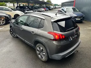 Peugeot 2008 1.6 BHDI 100ch Allure 