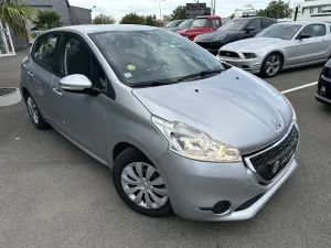Peugeot 208 1.6 e-HDi FAP  5p
