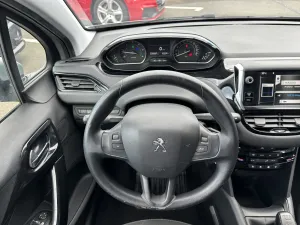 Peugeot 208 1.6 e-HDi FAP  5p