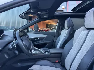 Peugeot 3008 HYBRID4 300ch GT Pack e-EAT8