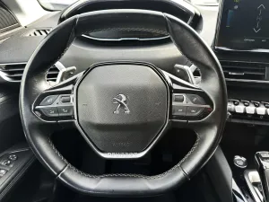 Peugeot 3008 1.6 i EHR 225 ch e-EAT8 Allure Pack 