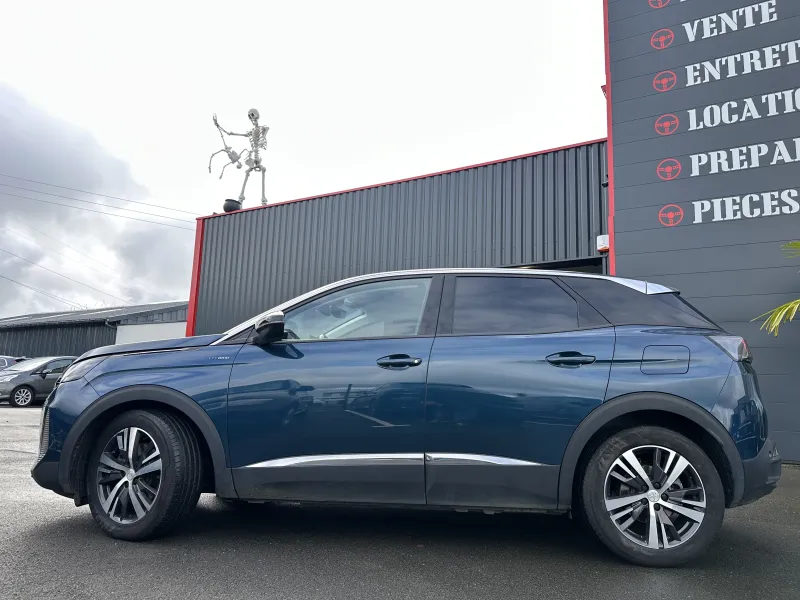 Peugeot 3008 1.6i EHR 225 ch e-EAT8 