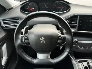 Peugeot  308 1.5 BHDI 130ch Style 