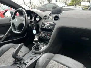 Peugeot RCZ 1.6 THP 16v 155ch  ONIX