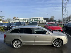 Skoda  Superb Combi 2.0 TDI 170ch Elegance 