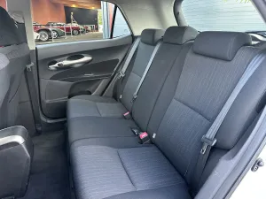 TOYOTA AURIS 1.3 l VVT-i 100ch 
