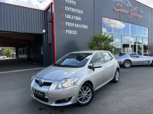 TOYOTA AURIS 1.3 l VVT-i 100ch 