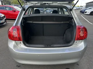 TOYOTA AURIS 1.3 l VVT-i 100ch 