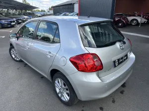TOYOTA AURIS 1.3 l VVT-i 100ch 