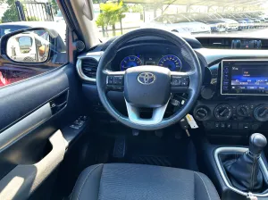 TOYOTA HILUX 2.4 D-4D 150ch King Cabine 4WD Echange Possible