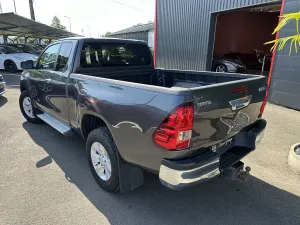 TOYOTA HILUX 2.4 D-4D 150ch King Cabine 4WD Echange Possible