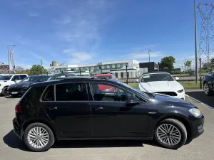 Volkswagen Golf VII 1.2 TSI 105ch BlueMotion Technology Cup 5p