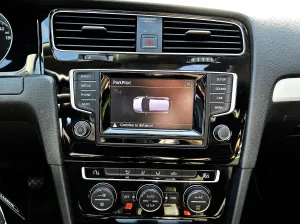Volkswagen Golf VII 1.2 TSI 105ch BlueMotion Technology Cup 5p
