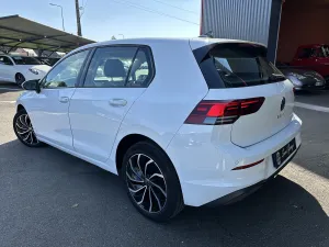 Volkswagen Golf 1.5 TSI EH 150ch Life Business Hybride