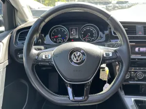 Volkswagen Golf VII 1.2 TSI 105ch BlueMotion Technology Cup 5p