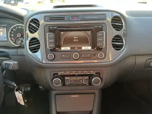 Volkswagen Tiguan 2.0 TDI 110ch BlueMotion Sportline