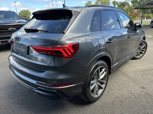 Audi  Q3  2.0 35 TDI  S TRONIC 7