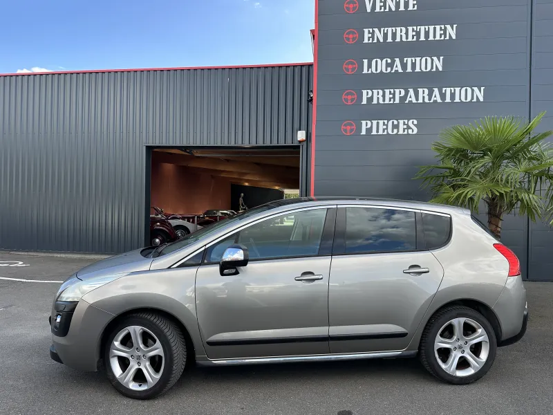 Peugeot  3008 1.6 HDI 110ch 